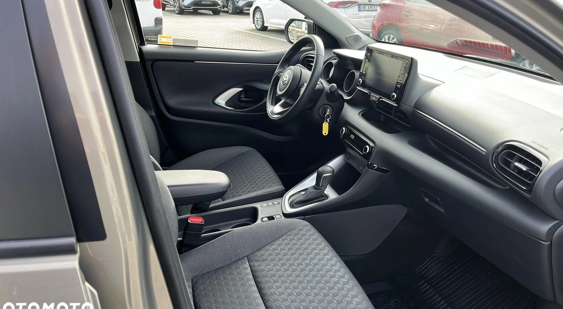 Toyota Yaris cena 96900 przebieg: 8559, rok produkcji 2022 z Żyrardów małe 301